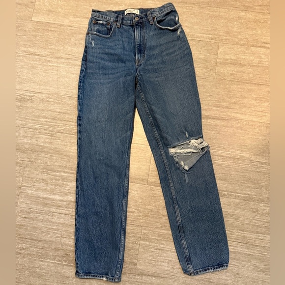 Abercrombie & Fitch Denim - Abercrombie & Fitch Women's Curve Love 90's Straight Ultra High-Rise Jeans